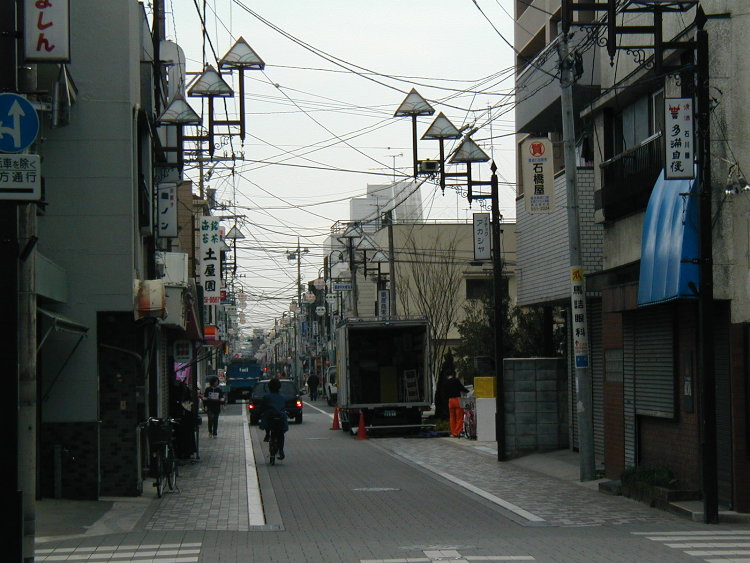 yokota-fussa-street.JPG